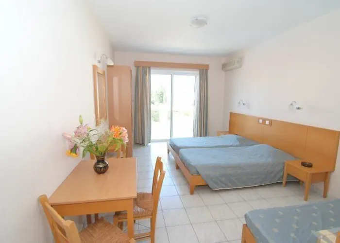 Iris Hotel Psalidi (Kos)